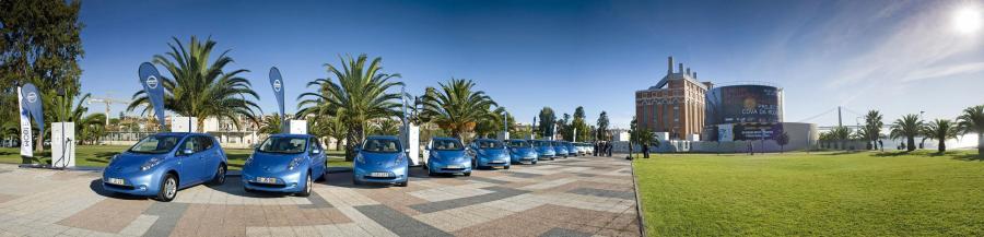  Nissan Leaf 2010 года  (фото 50 из 77)